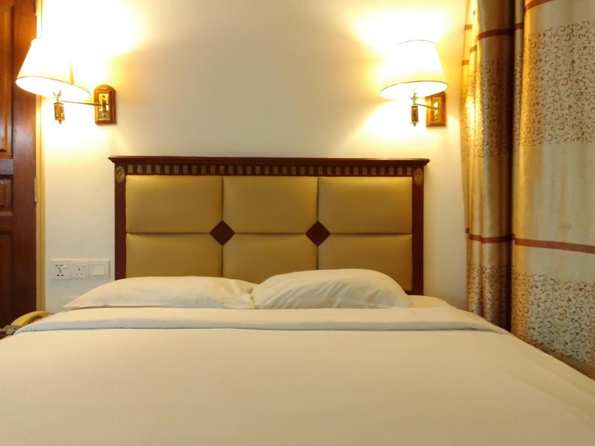 Super Oyo 90464 Borneo Suites Hotel Kota Kinabalu Dış mekan fotoğraf