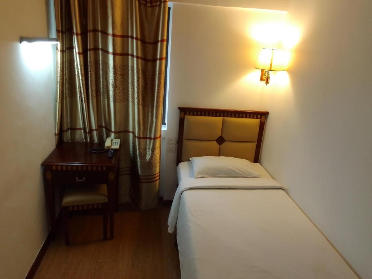 Super Oyo 90464 Borneo Suites Hotel Kota Kinabalu Dış mekan fotoğraf