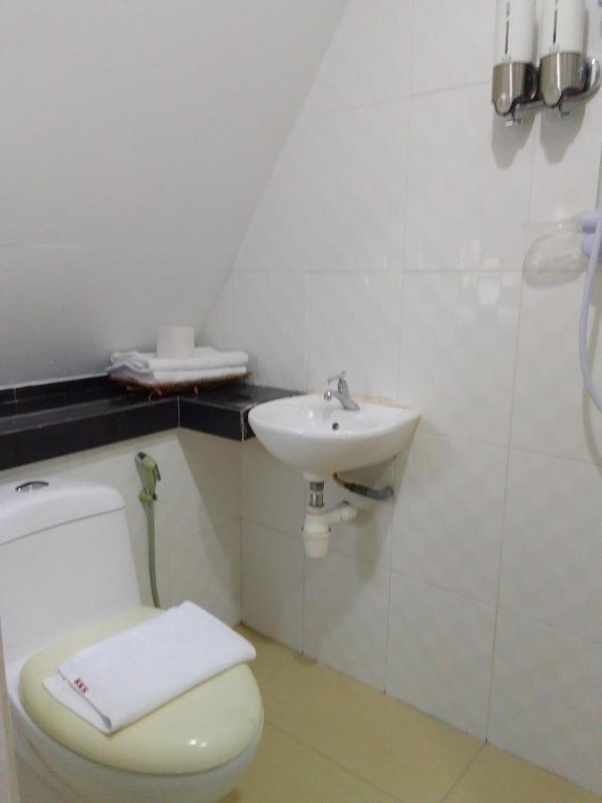 Super Oyo 90464 Borneo Suites Hotel Kota Kinabalu Dış mekan fotoğraf