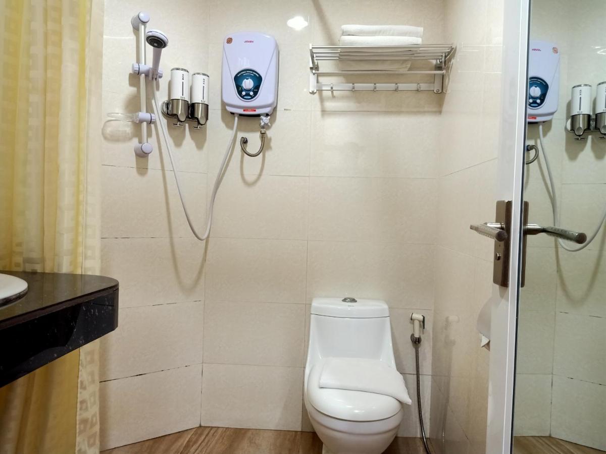 Super Oyo 90464 Borneo Suites Hotel Kota Kinabalu Dış mekan fotoğraf